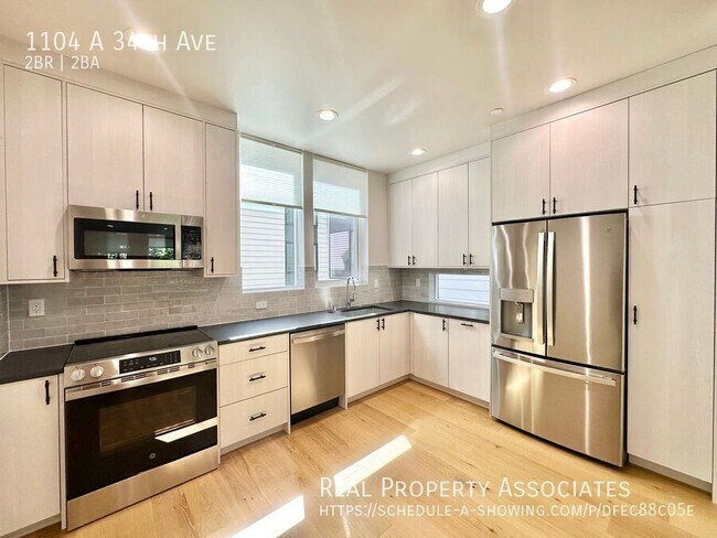 Building Photo - 1104 A 34th Ave