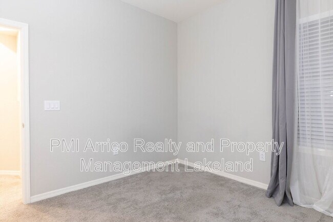 Building Photo - 1069 Montgomery Ln