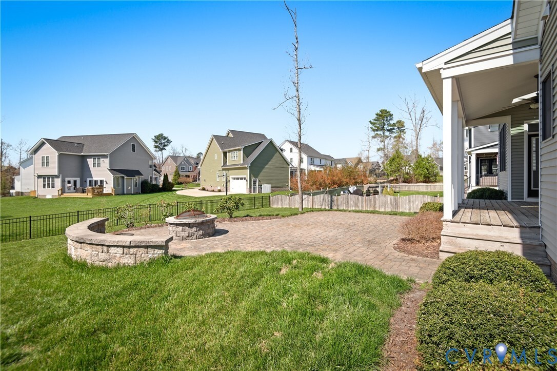 Building Photo - 3718 Graythorne Dr