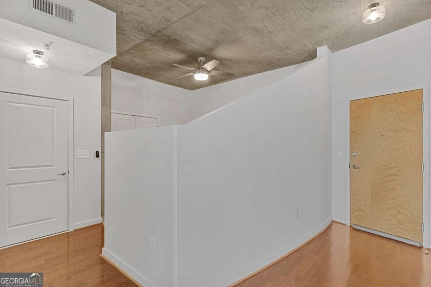 Primary Photo - 361 17th St NW