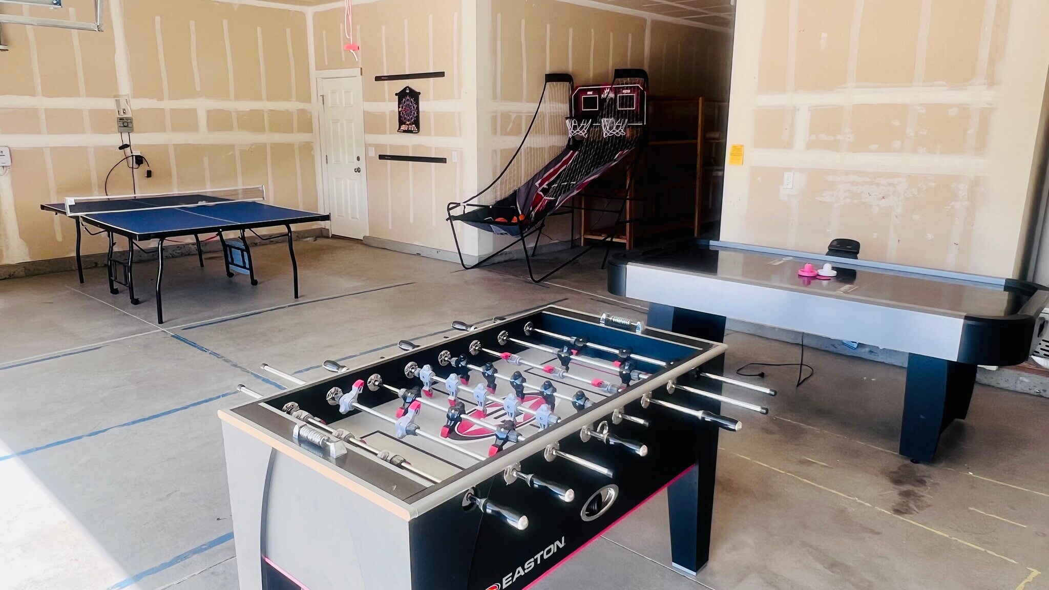 Building Photo - 1123 Drexel Hill Ave