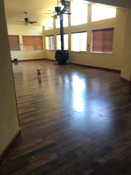 Building Photo - 2169 MT-200