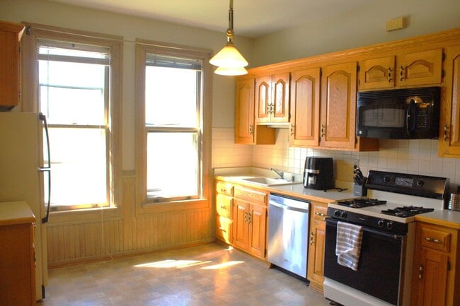 Building Photo - 1506 N Jackson St