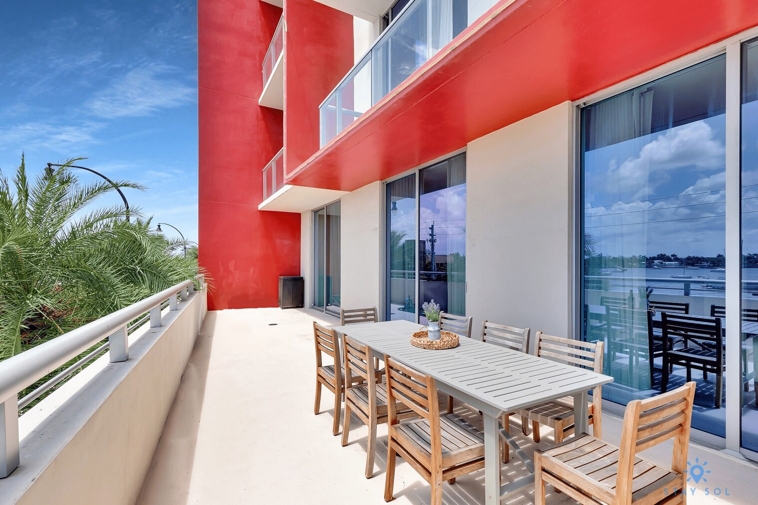 Building Photo - 777 N Ocean Dr