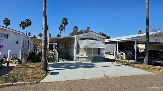 Building Photo - 2408 Meadowlark St