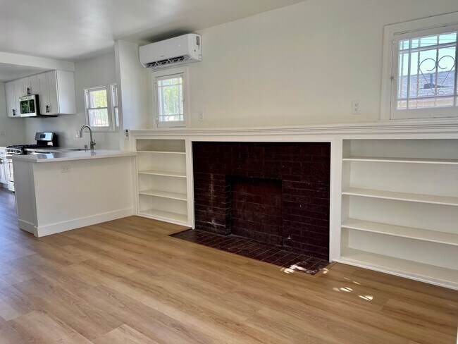 Building Photo - 3007 Dalton Ave
