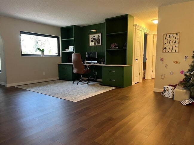 Building Photo - 8748 Forest Lake Dr