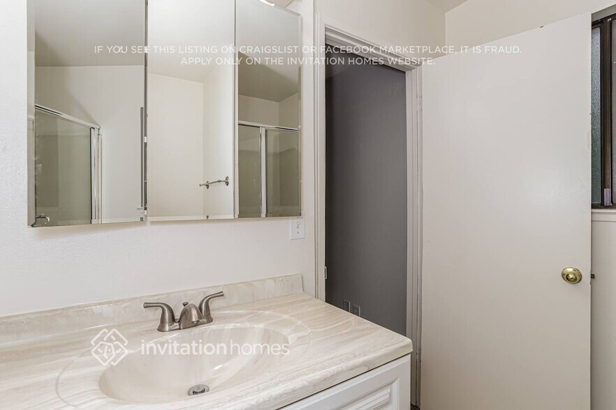 Building Photo - 4415 Patterson Dr