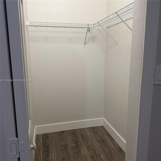 Building Photo - 10320 W 33rd Ln