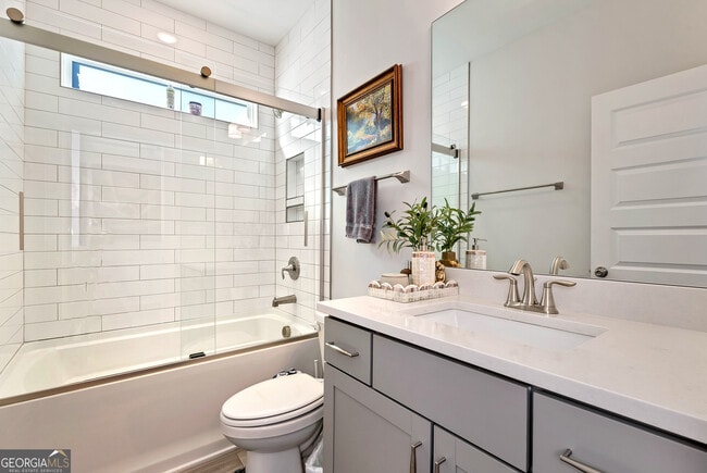 Building Photo - 6968 Manchester Dr