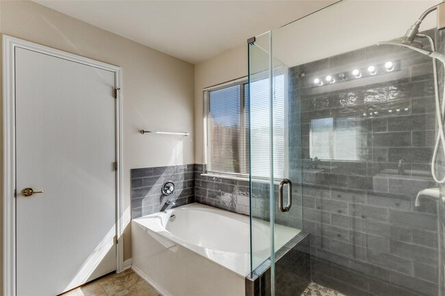 Building Photo - 107 Cassandra Dr