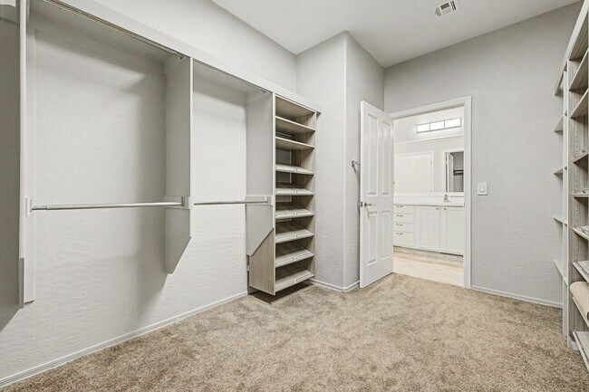 Building Photo - Stunning upgraded Solera At Anthem Home with Spa in back yard!
