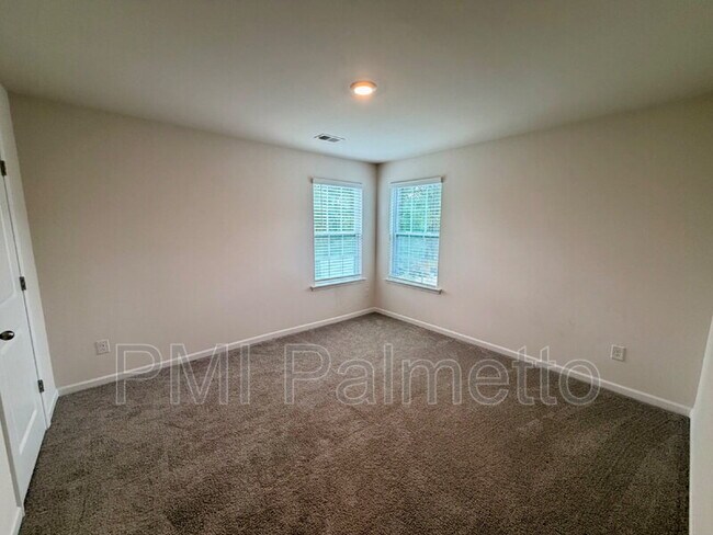 Building Photo - 771 Tiger Lily Drive