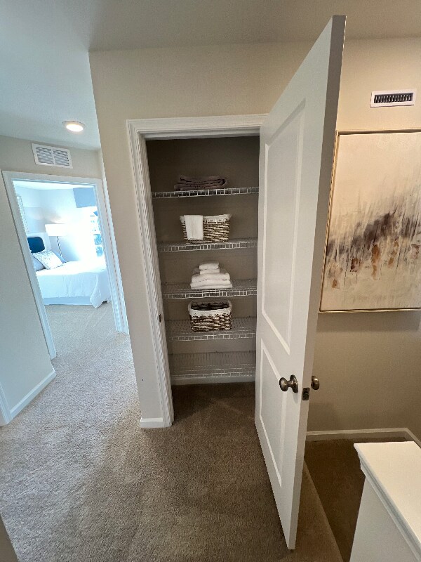 Building Photo - 275 Macoun Way