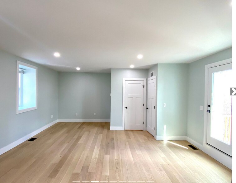 Building Photo - 3 Walley St