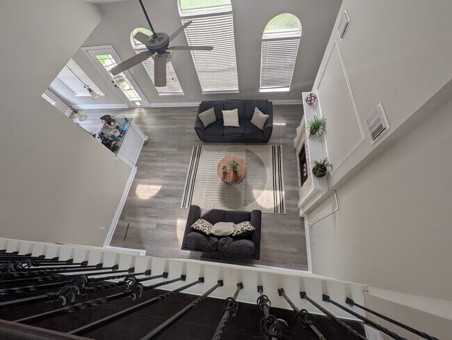 Building Photo - 10067 Lazy Meadows Dr