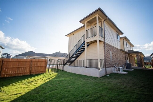 Building Photo - 9109 Looksee Ln