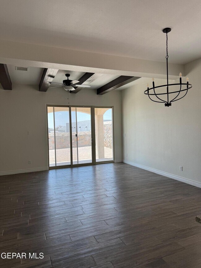 Building Photo - 229 Farnborough St