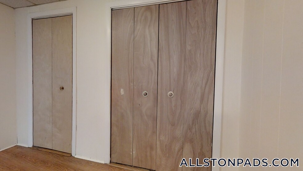 Building Photo - 1131 Commonwealth Ave