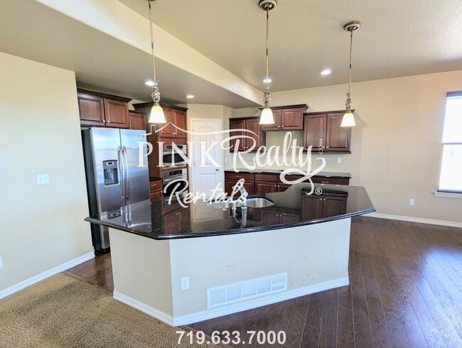 Building Photo - 7695 Wrangler Ridge Dr