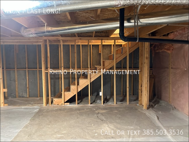 Building Photo - 429 N Northshore Dr