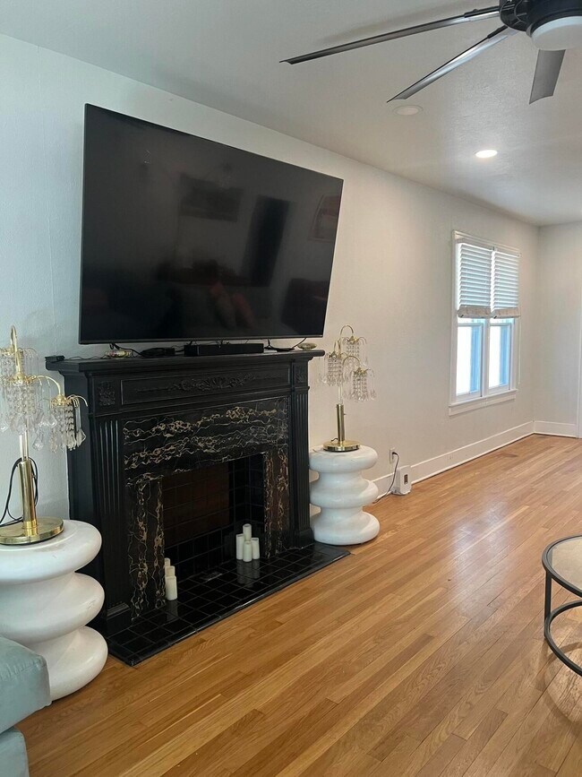 Building Photo - 2206 16th St