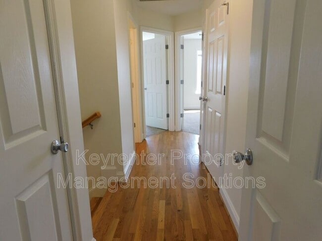 Building Photo - 22 Enchanted View Cir