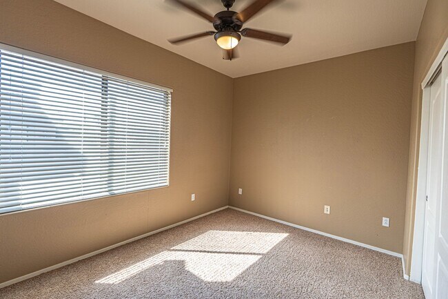 Building Photo - 3-Bed, 2-Bath Condo with Stunning Lake Views!
