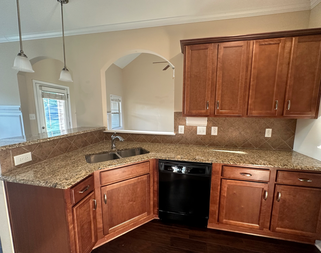 Building Photo - 2336 Pea Ridge Rd