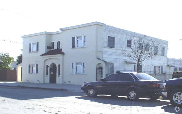 Building Photo - 1323 Dawson Ave