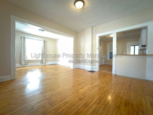 Building Photo - 2550 Crozier Ave