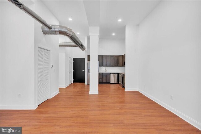 Building Photo - 1406-10 Fairmount Ave