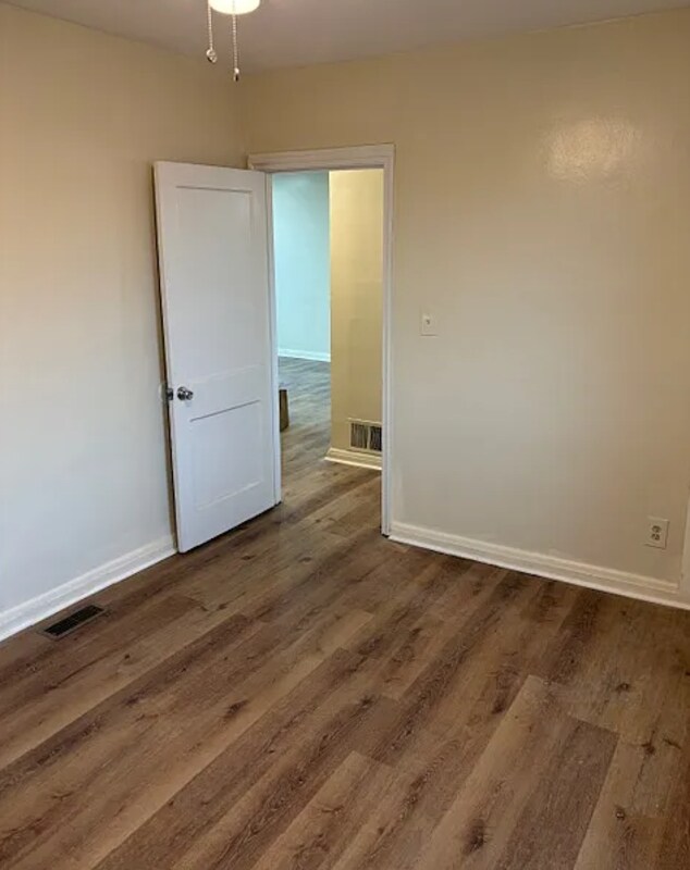 Building Photo - 752X Lange St