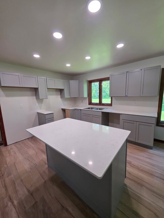 Building Photo - 4465 N 147th St