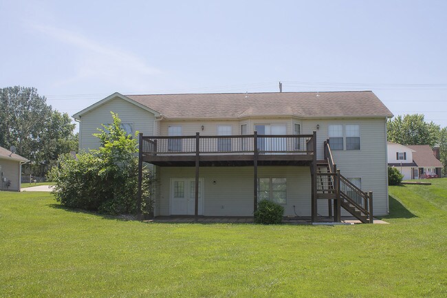 Building Photo - 541 Southampton Dr