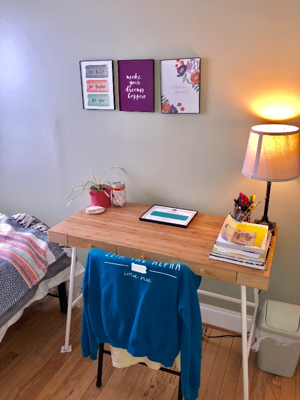 Building Photo - 13 Messenger St