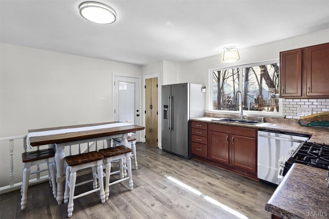 Building Photo - 145 Barkwood Trails Dr