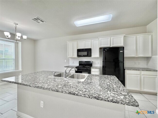 Building Photo - 113 Homily Dr