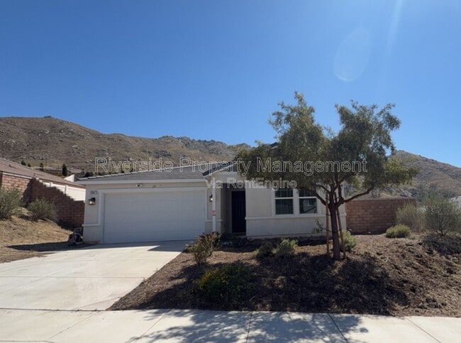 Building Photo - 20947 Spring Mountain Rd