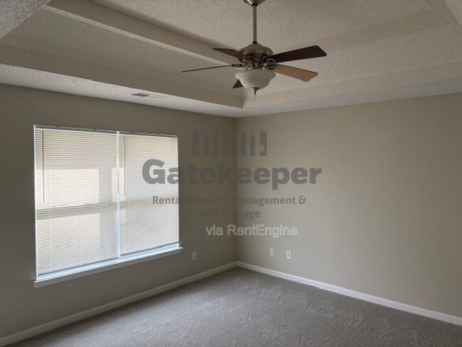 Building Photo - 8882 Seneca Rd