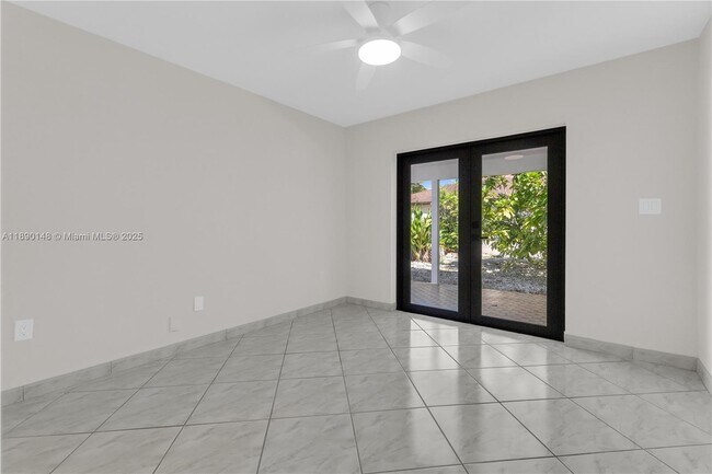 Building Photo - 631 SW 102nd Ave