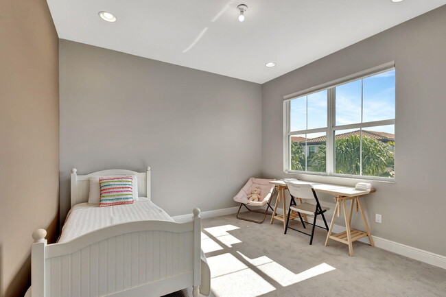 Building Photo - 13325 Machiavelli Way