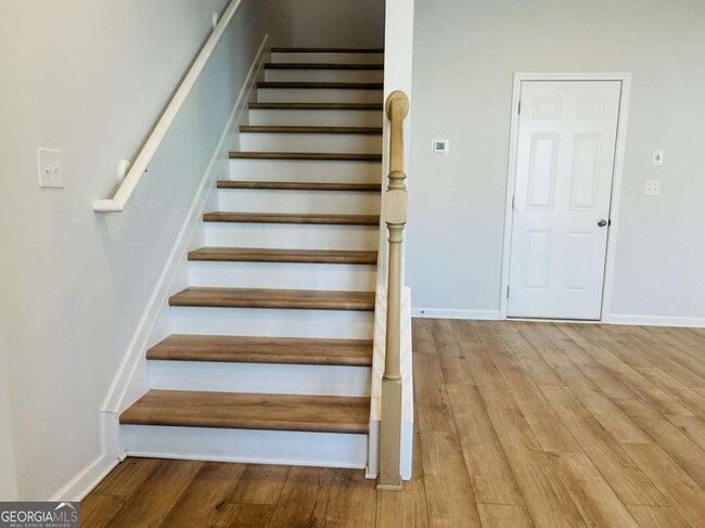 Building Photo - 140 Reese St