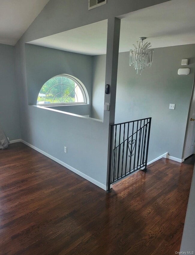 Building Photo - 20 Tammy Dr