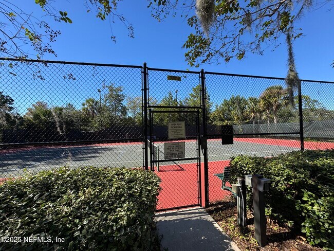 Building Photo - 1701 The Greens Way