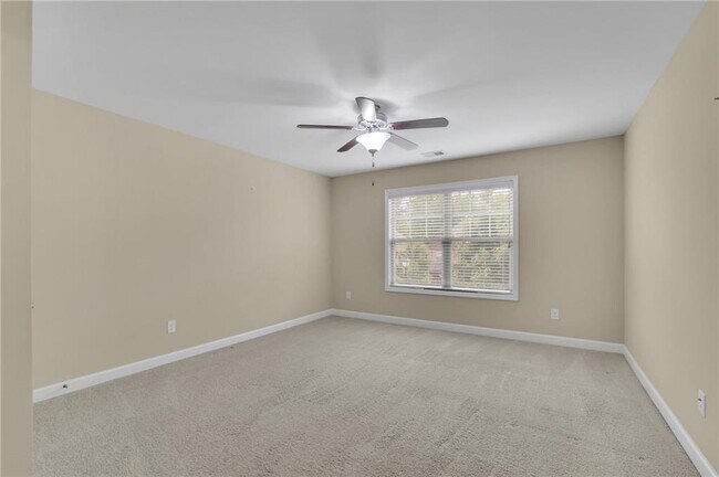 Building Photo - 4425 Holton Ave