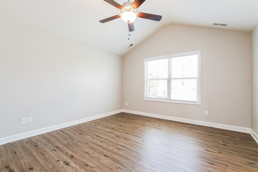Building Photo - 508 McCarthy Dr