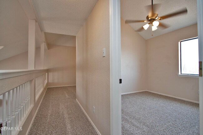 Building Photo - 11726 Stone Castle Dr