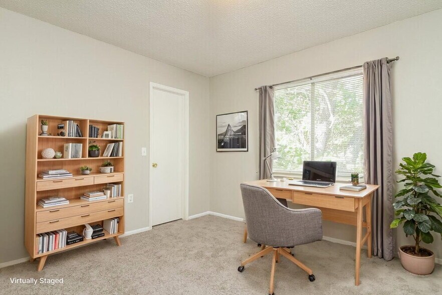 Building Photo - 6803 Highland Bluffs