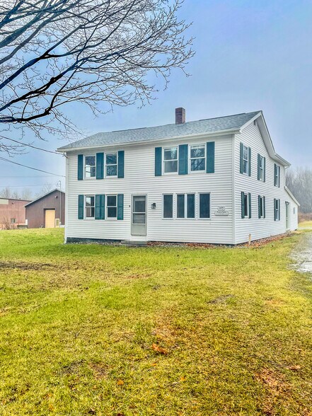 Building Photo - 1699 Main St